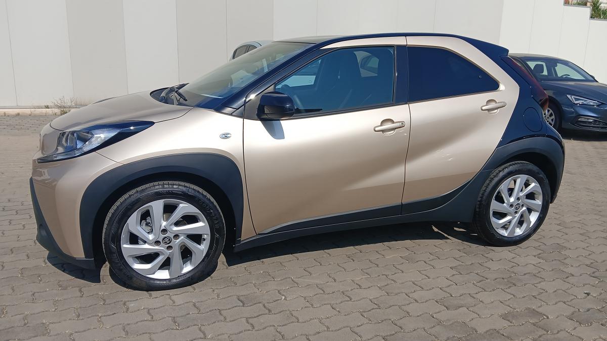 Toyota Aygo X 1.0 VVT-i 72 CV 5 porte Trend